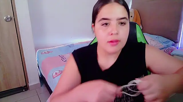  alicia z online show from February 2025 05:51:01 PM