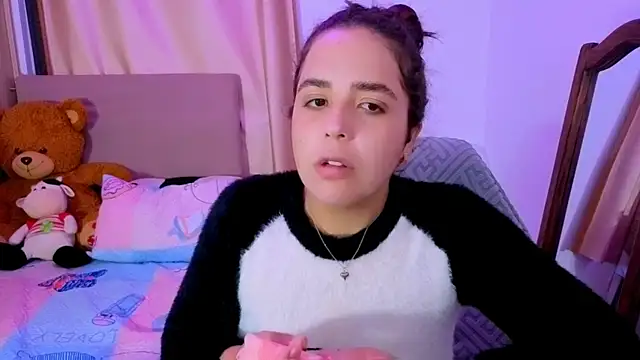  alicia z online show from February 2026 05:26:01 AM