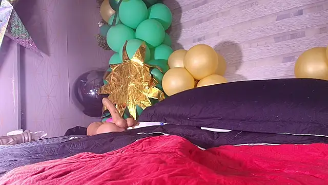 zzoe  online show from March 2025 06:00:02 AM