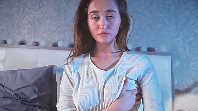 millllina online show from October 2025 03:43:01 PM