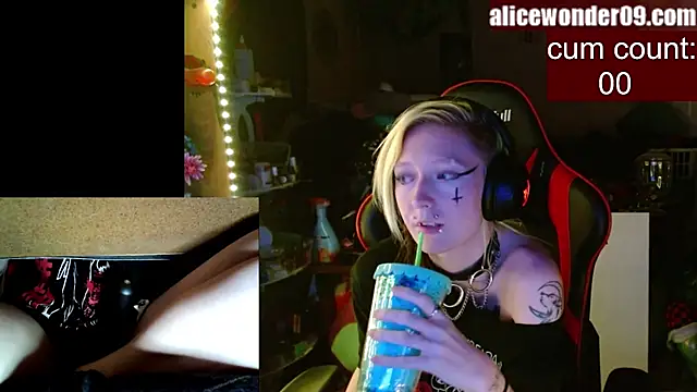 alicewonder09 online show from January 2025 05:30:01 AM