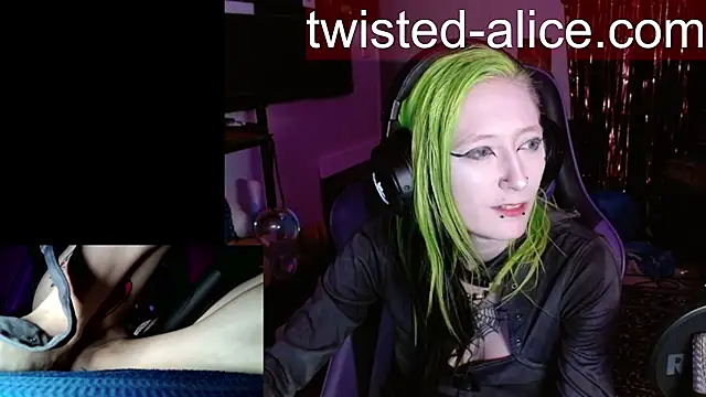 Snapshot of alicewonder09 chatting on July 2026 03:21:01 AM alicewonder09 online show from July 2026 03:21:01 AM