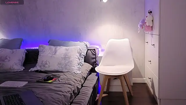 Alexperchik online show from September 2025 05:16:02 PM