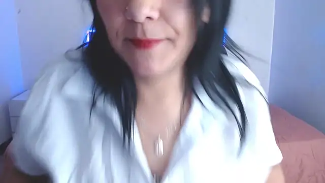 Snapshot of selena_yourmilf chatting on April 2026 06:09:02 PM selena yourmilf online show from April 2026 06:09:02 PM