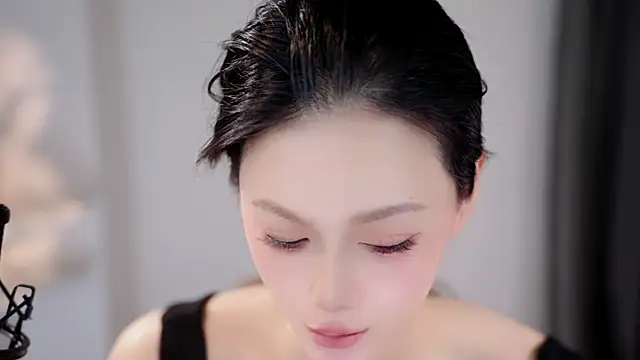 Snapshot of Ocean--Lili chatting on May 2026 01:26:01 PM Ocean--Lili online show from May 2026 01:26:01 PM