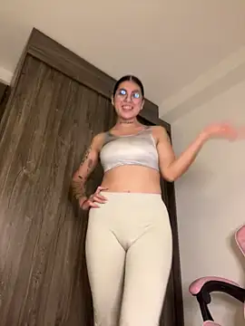 Sarasanders 4 online show from January 2025 02:03:02 AM