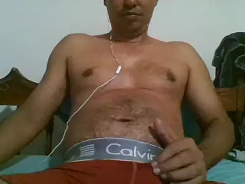 Snapshot of bbccol1 chatting on January 2025 12:21:01 PM bbccol1 online show from January 2025 12:21:01 PM