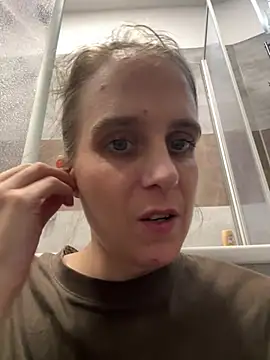 LadyChantale online show from February 2026 12:56:01 PM