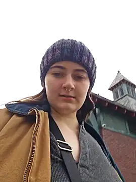 Snowbunnycake 131 online show from November 2025 01:43:01 PM