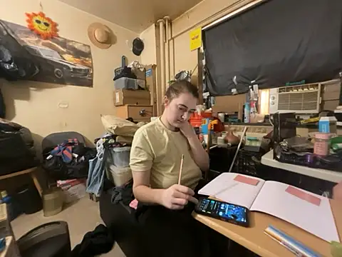 Snapshot of Snowbunnycake_131 chatting on March 2026 03:04:01 PM Snowbunnycake 131 online show from March 2026 03:04:01 PM