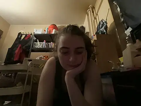 Snapshot of Snowbunnycake_131 chatting on June 2026 06:22:01 AM Snowbunnycake 131 online show from June 2026 06:22:01 AM