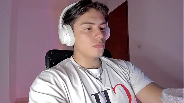 Giordano Russo online show from February 2026 09:22:01 PM