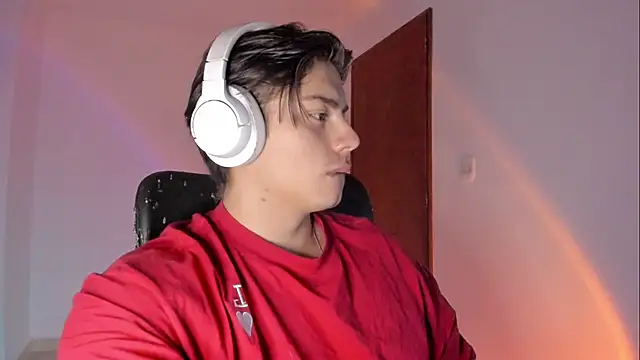 Giordano Russo online show from March 2026 02:06:01 AM