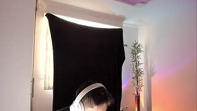 Snapshot of Giordano_Russo chatting on May 2026 04:47:01 PM Giordano Russo online show from May 2026 04:47:01 PM