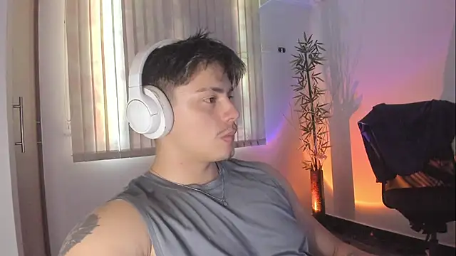 Giordano Russo online show from July 2026 05:55:01 PM