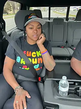 Snapshot of HaloRodeoLover2 chatting on April 2026 05:43:02 PM HaloRodeoLover2 online show from April 2026 05:43:02 PM