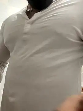 Snapshot of alexhunk09 chatting on November 2025 10:47:01 AM alexhunk09 online show from November 2025 10:47:01 AM