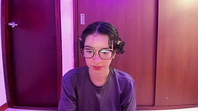  Lunnaa  online show from February 2025 04:49:01 AM