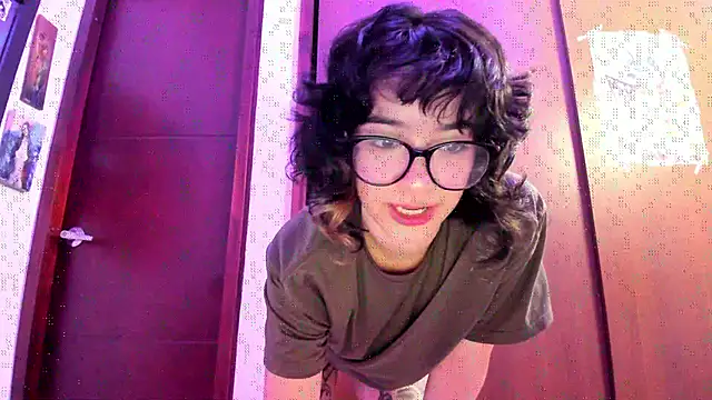  Lunnaa  online show from October 2025 02:56:01 AM