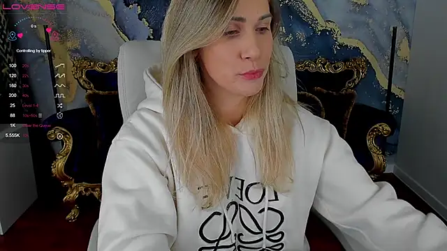 Snapshot of CassandraGood chatting on December 2024 08:50:02 PM CassandraGood online show from December 2024 08:50:02 PM