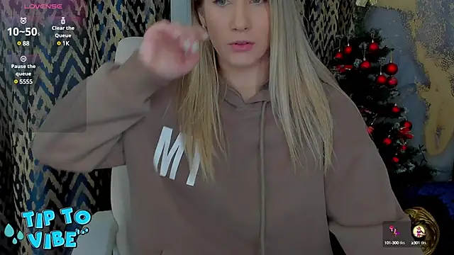 Snapshot of CassandraGood chatting on January 2025 06:42:01 AM CassandraGood online show from January 2025 06:42:01 AM