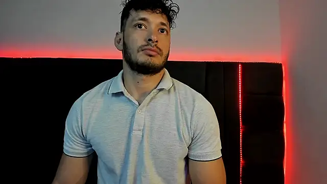 alejandro  2 online show from February 2026 01:59:01 PM