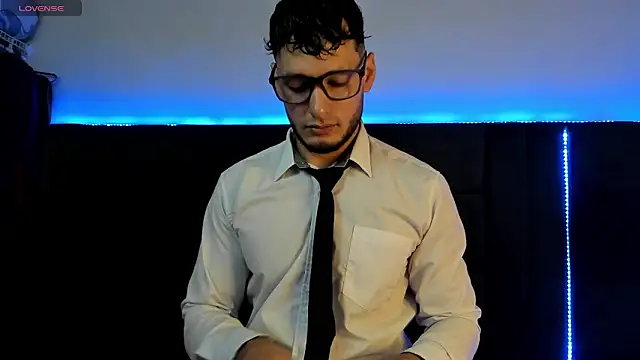 alejandro  2 online show from April 2026 04:55:01 PM