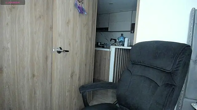 keyn laurent 1 online show from December 2024 11:14:01 PM