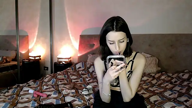Snapshot of -Yummybabes- chatting on April 2026 10:33:01 PM -Yummybabes- online show from April 2026 10:33:01 PM