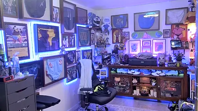 Briefs bud online show from September 2025 03:17:02 AM