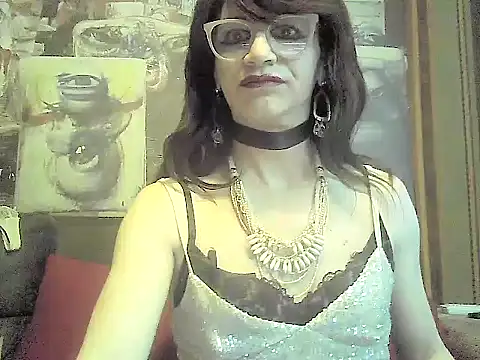 Snapshot of TheBlackWtch chatting on May 2026 11:36:01 PM TheBlackWtch online show from May 2026 11:36:01 PM