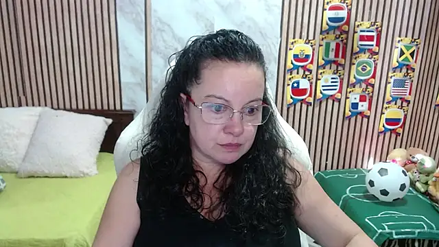 Snapshot of Sonialorens_ chatting on June 2026 07:56:01 PM Sonialorens online show from June 2026 07:56:01 PM