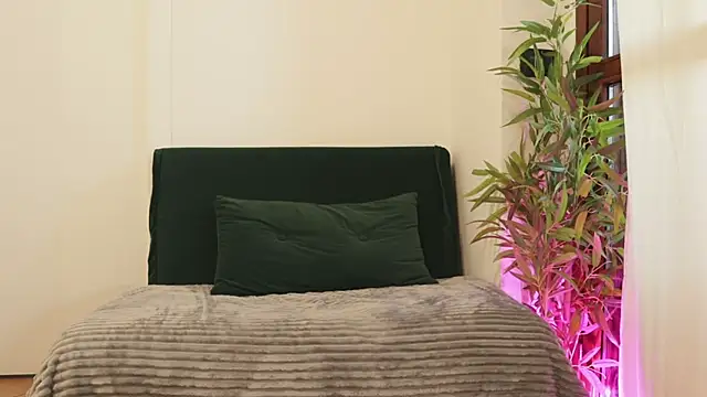 Luna Riva online show from November 2025 10:16:01 AM