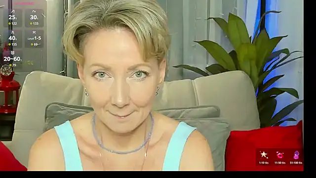 AkexandraFix online show from December 2025 01:05:01 PM