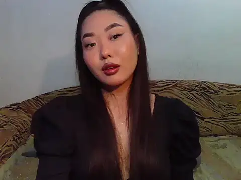 Snapshot of Aleksa_Blackdream chatting on September 2025 12:05:01 PM Aleksa Blackdream online show from September 2025 12:05:01 PM