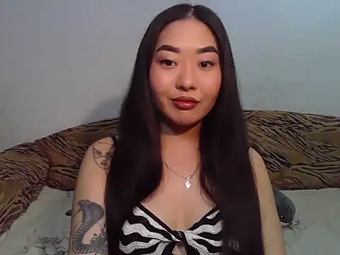 Snapshot of Aleksa_Blackdream chatting on November 2025 12:20:02 AM Aleksa Blackdream online show from November 2025 12:20:02 AM