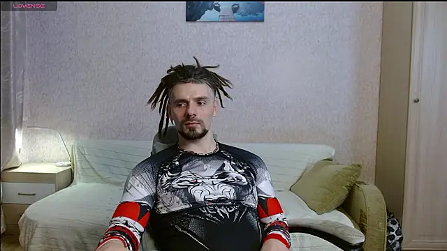 Snapshot of Aestheticguy101 chatting on March 2026 03:06:01 PM Aestheticguy101 online show from March 2026 03:06:01 PM