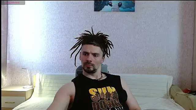 Snapshot of Aestheticguy101 chatting on April 2026 08:20:02 AM Aestheticguy101 online show from April 2026 08:20:02 AM