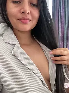 vellaAngel online show from December 2024 04:15:01 PM