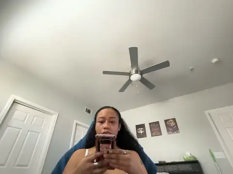 RylHoneyy online show from January 2026 08:01:01 PM