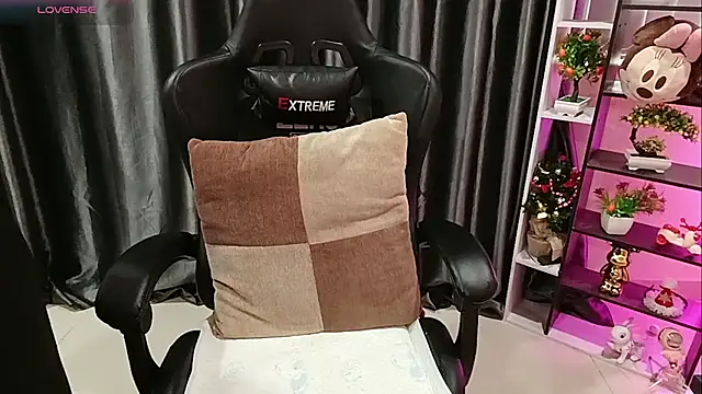 Yuki-yio online show from February 2026 01:21:02 AM