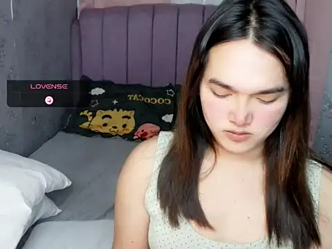 Snapshot of MoaningKylie chatting on March 2026 04:52:01 AM MoaningKylie online show from March 2026 04:52:01 AM