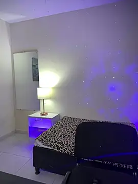 Melhope online show from December 2024 04:09:01 PM