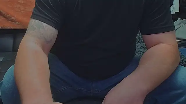 AwesomePapaya online show from December 2025 02:20:01 AM