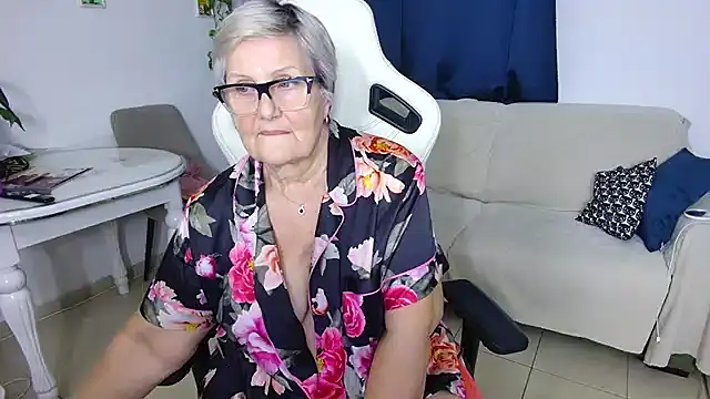 Selenna57 online show from January 2026 07:11:01 PM