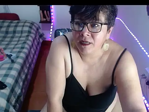 angelitolove727 online show from July 2026 07:49:01 PM