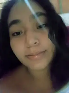 Snapshot of sirena_15 chatting on March 2025 04:58:01 AM sirena 15 online show from March 2025 04:58:01 AM