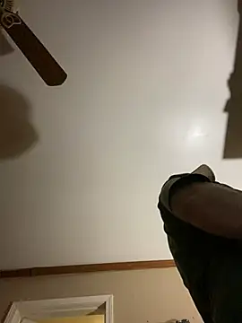 Snapshot of smokeymt420 chatting on March 2025 06:10:02 AM smokeymt420 online show from March 2025 06:10:02 AM