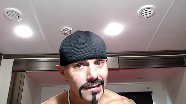 ThickD2C online show from December 2025 06:25:02 PM