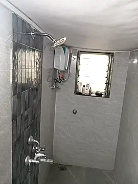 Snapshot of SimplyKarthik09 chatting on February 2026 05:06:01 AM SimplyKarthik09 online show from February 2026 05:06:01 AM